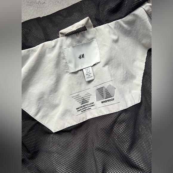 H&M Windbreaker jacket Light gray size S - Picture 10 of 11